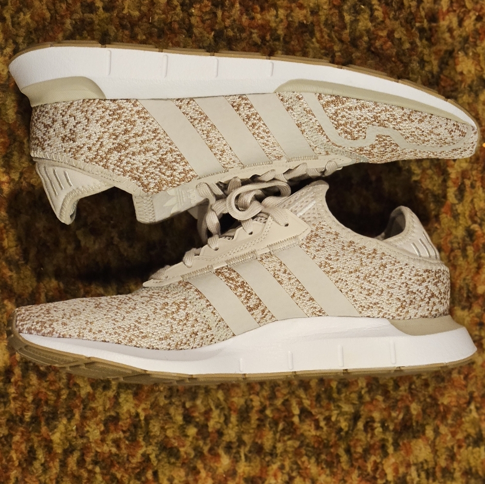 Adidas Swift Run X